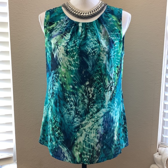 Rose and Olive Blouse Size S - Picture 5 of 5